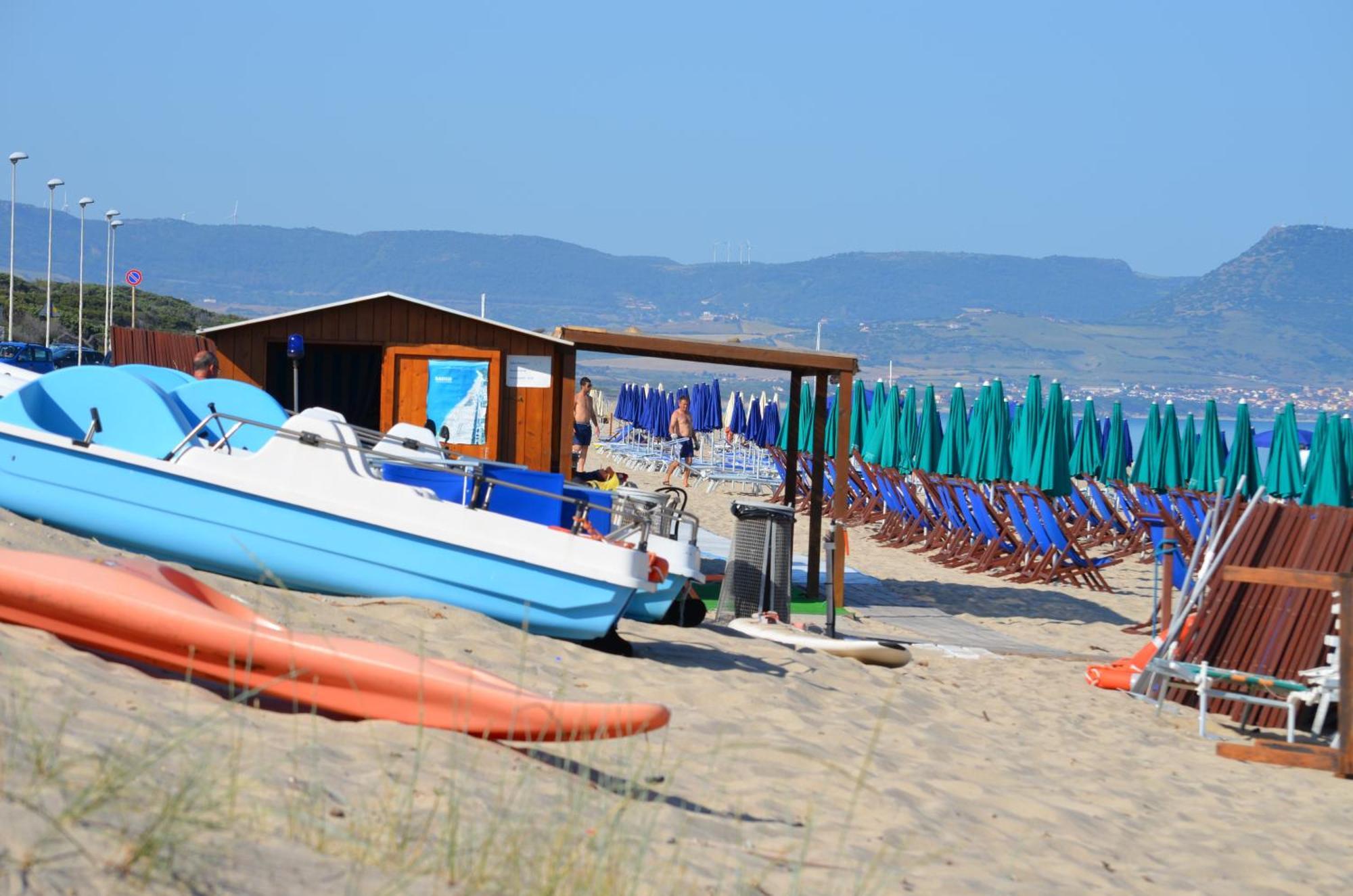 Residence Costa Del Turchese Badesi Esterno foto