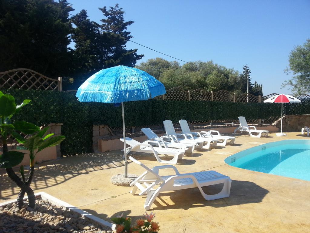 Residence Costa Del Turchese Badesi Esterno foto