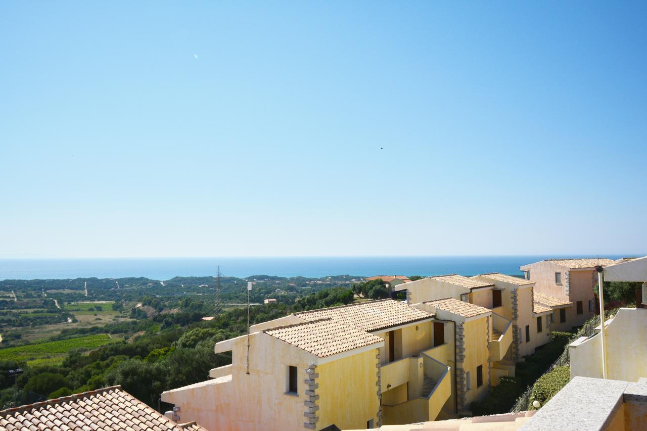 Residence Costa Del Turchese Badesi Esterno foto