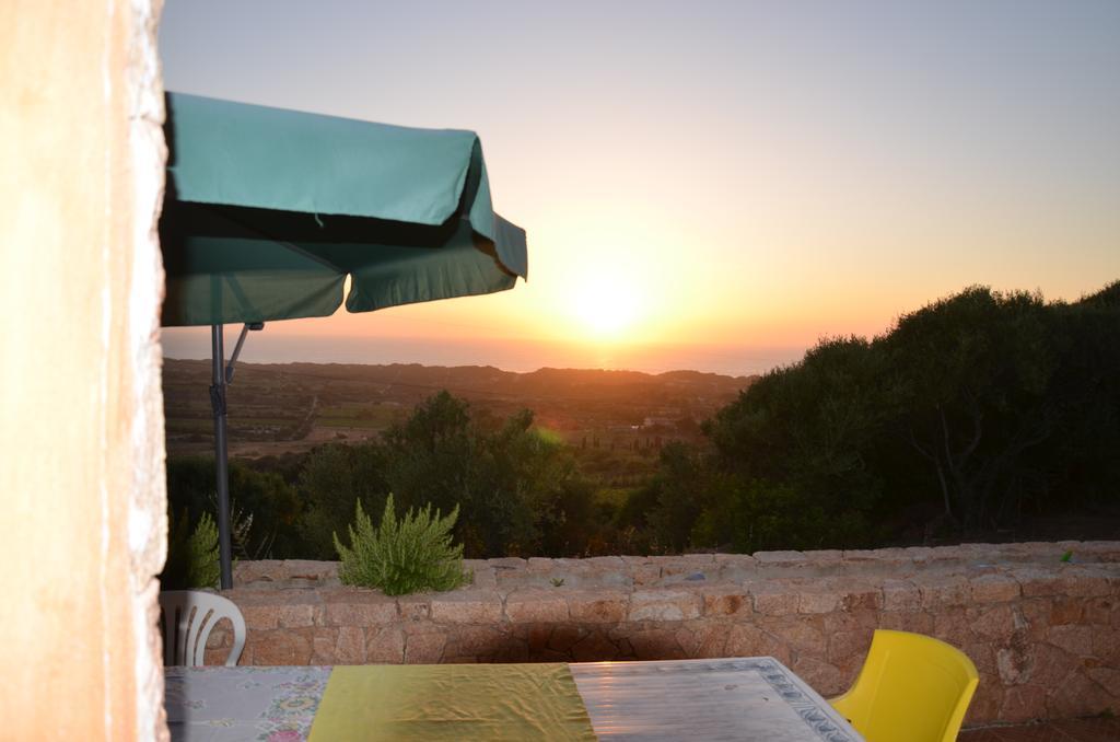 Residence Costa Del Turchese Badesi Esterno foto
